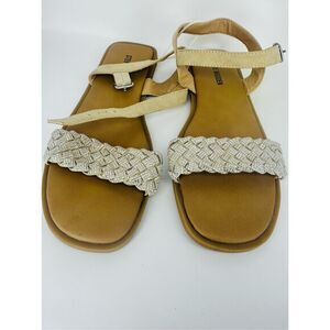 Steve Madden Big Girl Sandal size 5